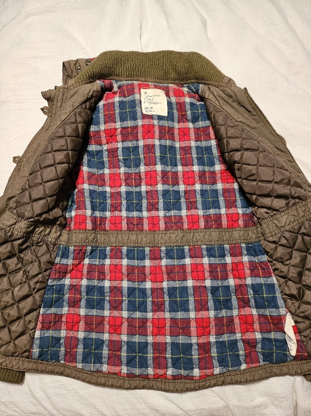 2009 American Eagle Quilted Jacmet In Size Medium